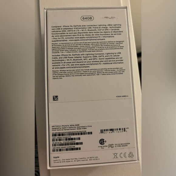 iPhone XS box with Wall Charger - Picture 4 of 5